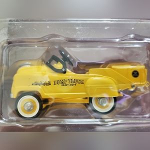 Hallmark kiddie car 1999